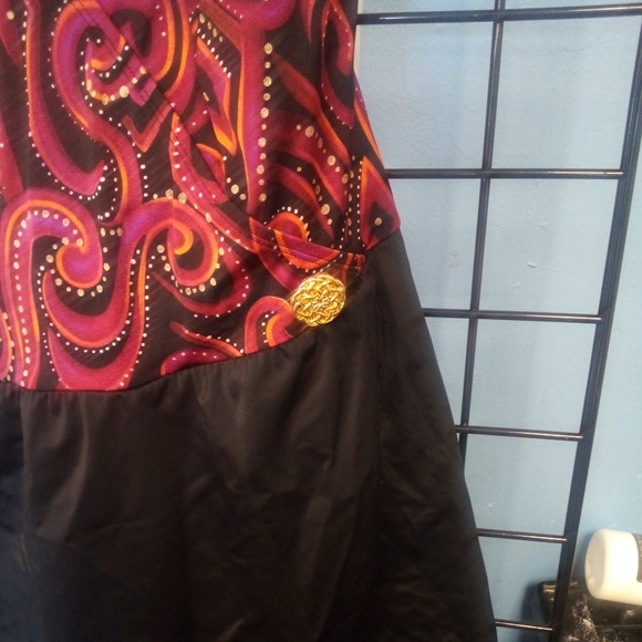 Catherines Size 32W Multicolored SwimDress Paisley with black EUC - Picture 3 of 6